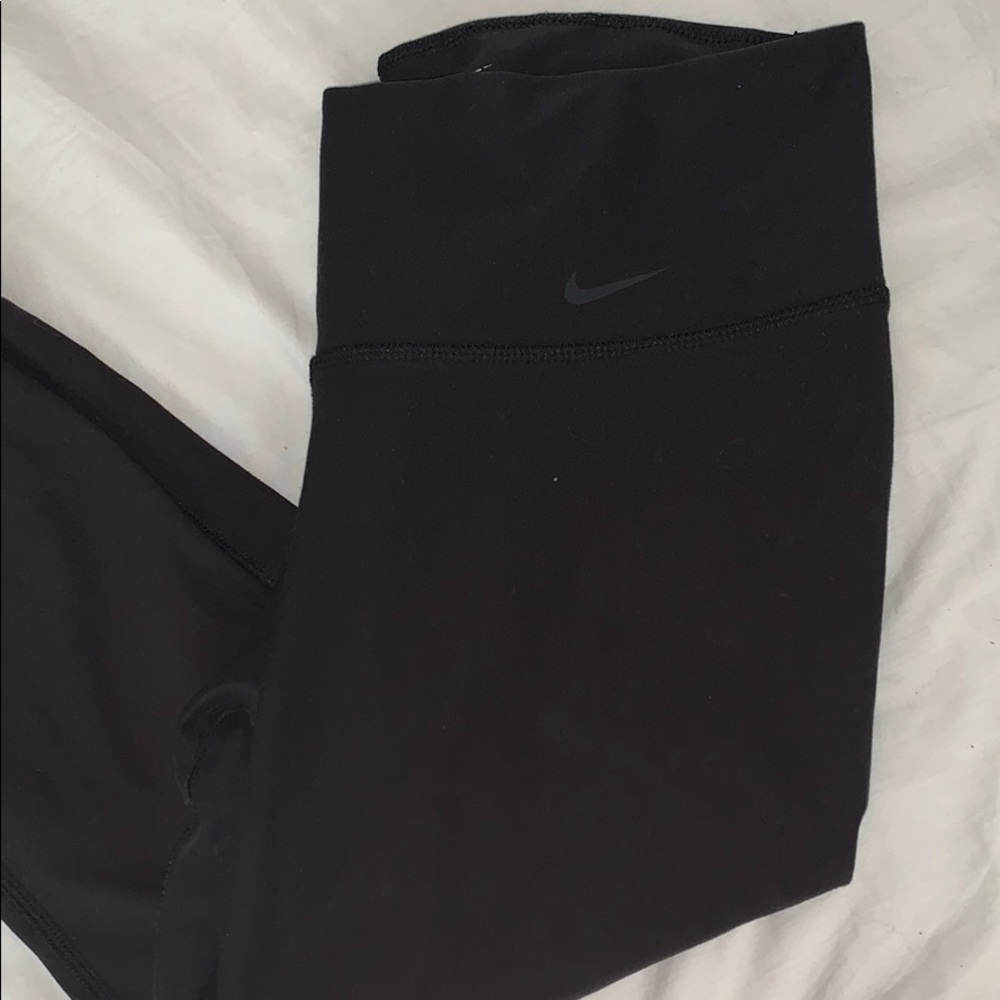 Capri length workout leggings